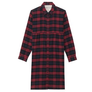 秋のチェックワンピース