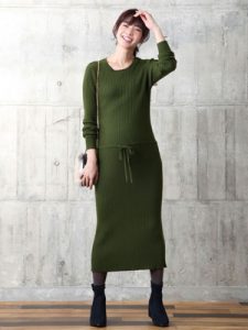 冬のリブニットワンピース